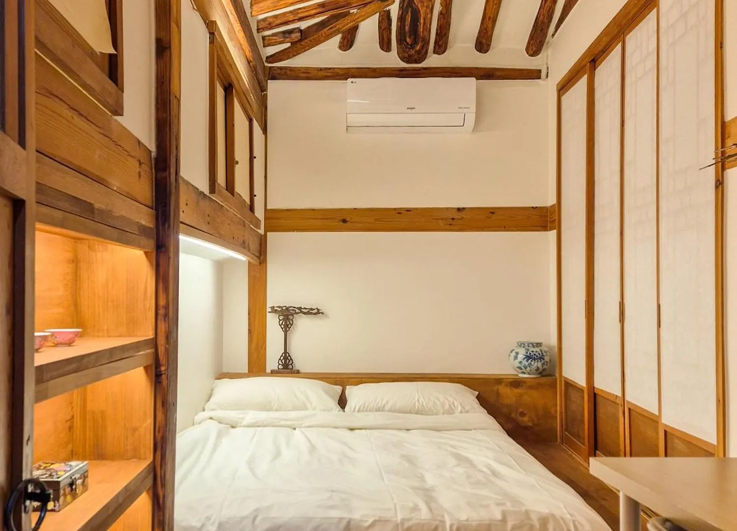 Awik Hanok Stay Seul 0*,  Coreia do Sul