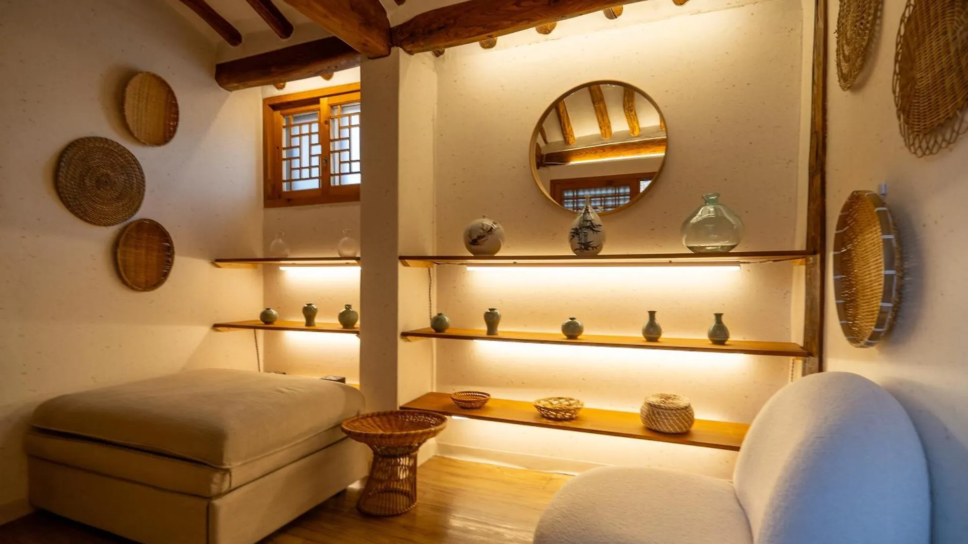 Awik Hanok Stay Seul